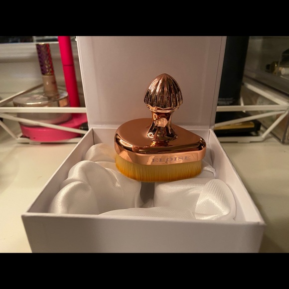 Eloise Mini Teardrop Brush - Picture 2 of 3